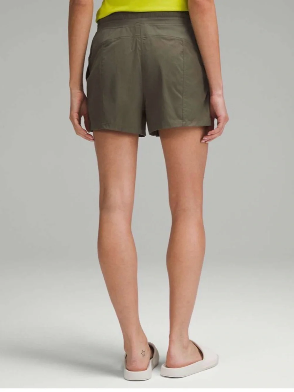 EUC Lululemon Dance Studio High-Rise Short 3.5